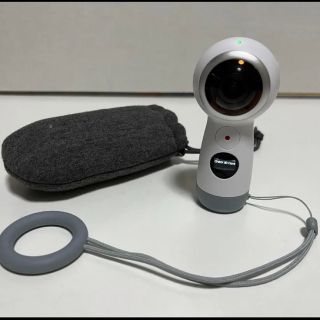 サムスン(SAMSUNG)の【SDカード付き】SAMSUNG GEAR360 360°カメラ 4K 全天球(ビデオカメラ)