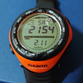 SUUNTO - 値下げ！☆美品！スント ベクター オレンジの通販 by ...