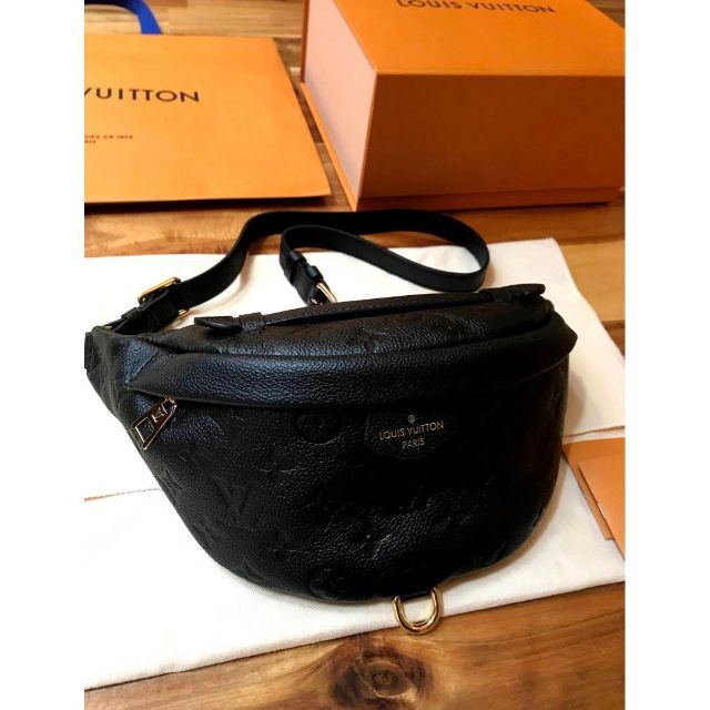 一番の贈り物 LOUIS - VUITTON LOUIS VUITTON バムバッグM44812 アン