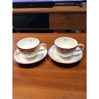 ロイヤルドルトン(Royal Doulton)のロイヤルドルトン　カップ＆ソーサー2客(食器)