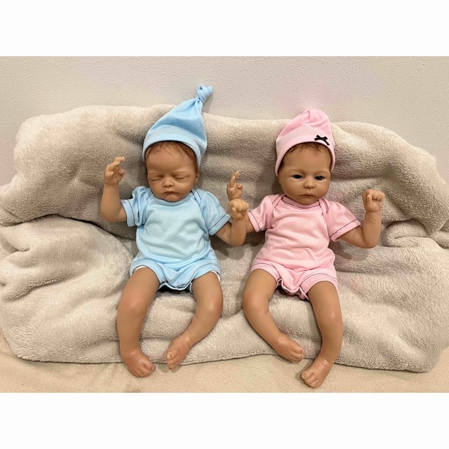 【お値下げ】リボーンドール　人形　双子の赤ちゃん