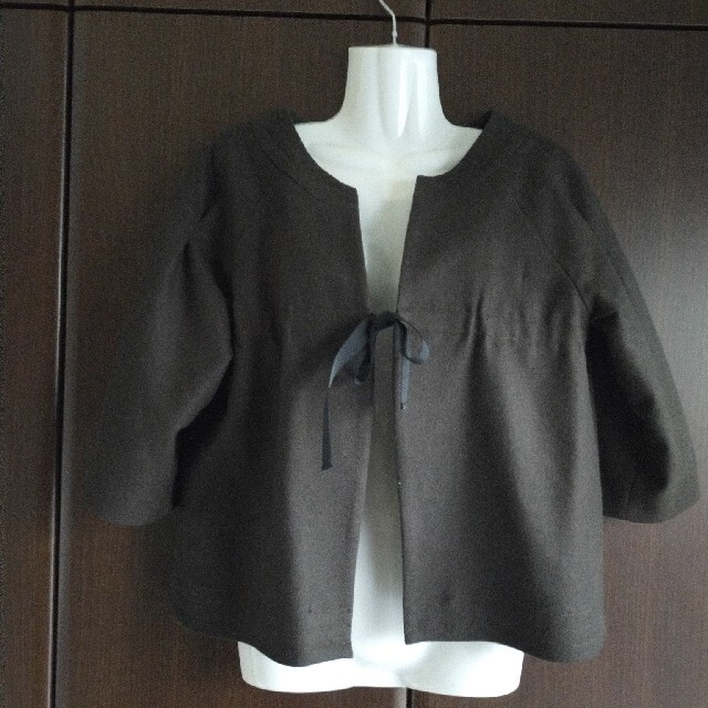 ANANAS(アナナス)のANANAS　ノーカラージャケット　ウール　七分袖 レディースのジャケット/アウター(ノーカラージャケット)の商品写真
