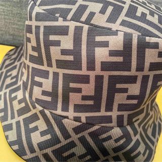 初回限定 Mの FENDI 新品 フェンダーチェ リバーシブル バケットハット