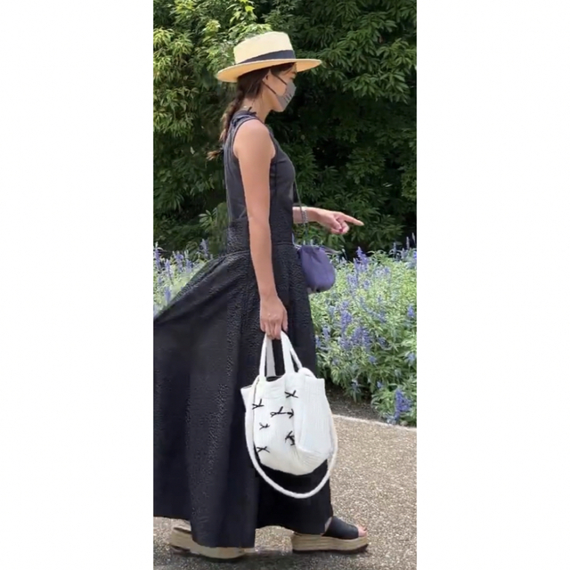 ジプソフィア　TawnBag 白 新品未使用タグ付き❗️ レディースのバッグ(トートバッグ)の商品写真