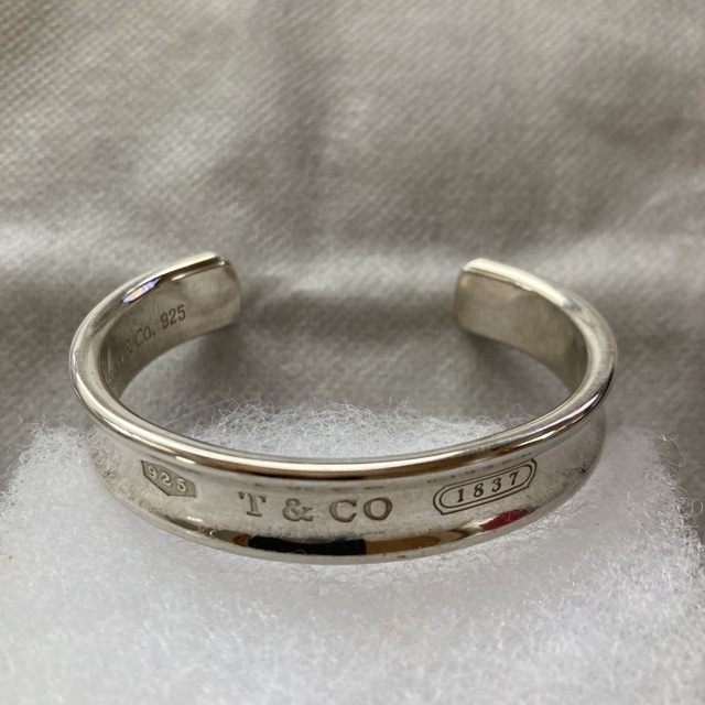 早割販売中 TIFFANYu0026Co. ティファニーバングル1837 シルバー 早割販売中 TIFFANYu0026Co. ティファニーバングル1837 シルバー