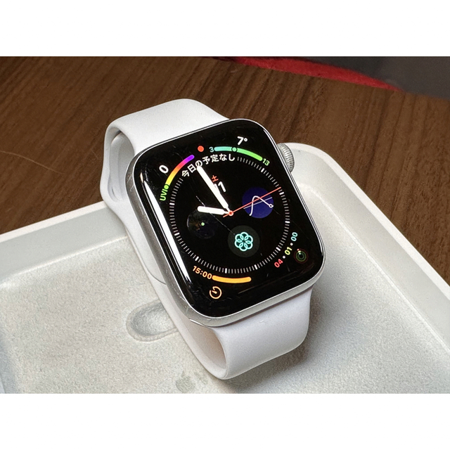 Apple Watch(アップルウォッチ)のApple Watch Series4 GPS アルミ 44mm スマホ/家電/カメラのスマートフォン/携帯電話(その他)の商品写真