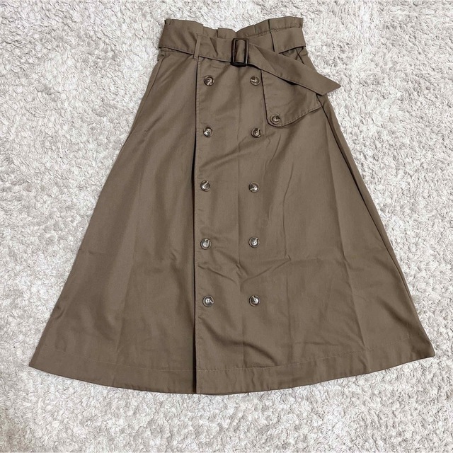 clear(クリア)のclear トレンチスカート フロントボタン フレアロングスカート べっ甲風釦 レディースのスカート(ロングスカート)の商品写真
