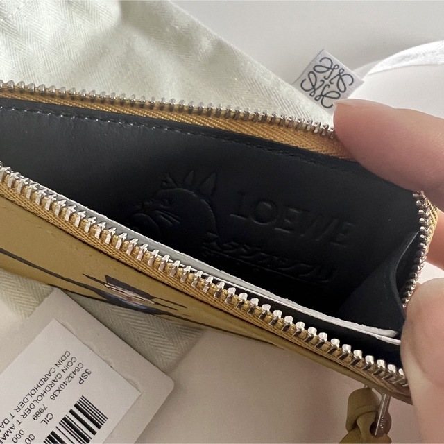79%OFF!】 極美品 入手困難 miu マドラス ラウンドファスナー長財布