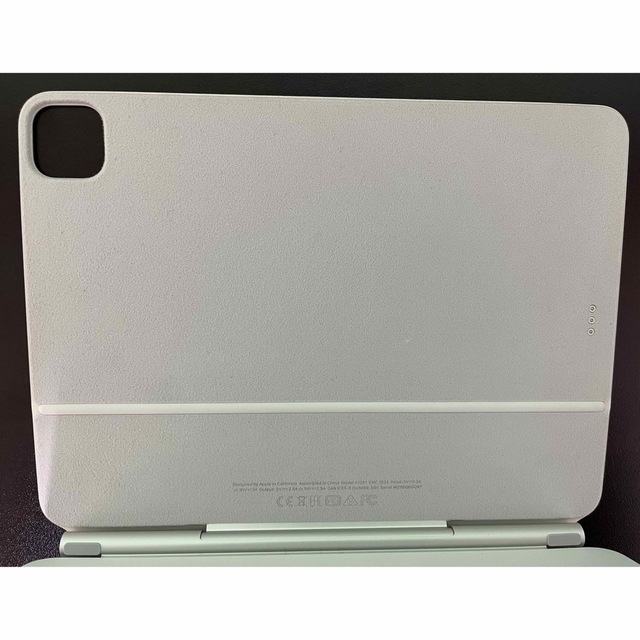 Apple(アップル)の11-inch iPad用 Magic Keyboard White スマホ/家電/カメラのスマホアクセサリー(iPadケース)の商品写真
