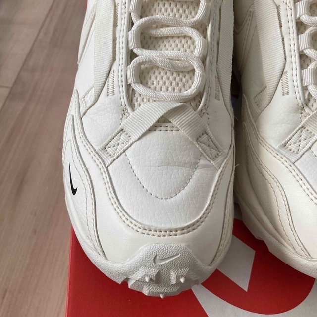 ナイキ NIKE tc7900 ホワイト 25cm