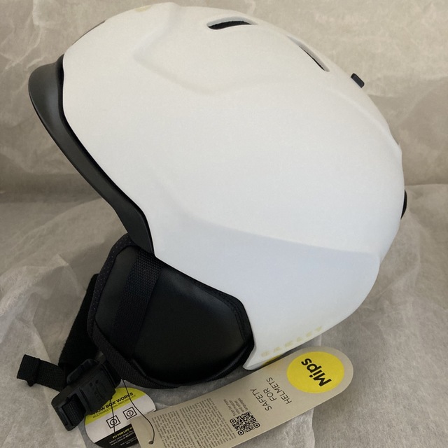 オークリーヘルメット３ カラーホワイト モード サイズM
