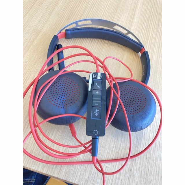 poly Blackwire C5200 両耳ヘッドセット USB スマホ/家電/カメラのオーディオ機器(ヘッドフォン/イヤフォン)の商品写真