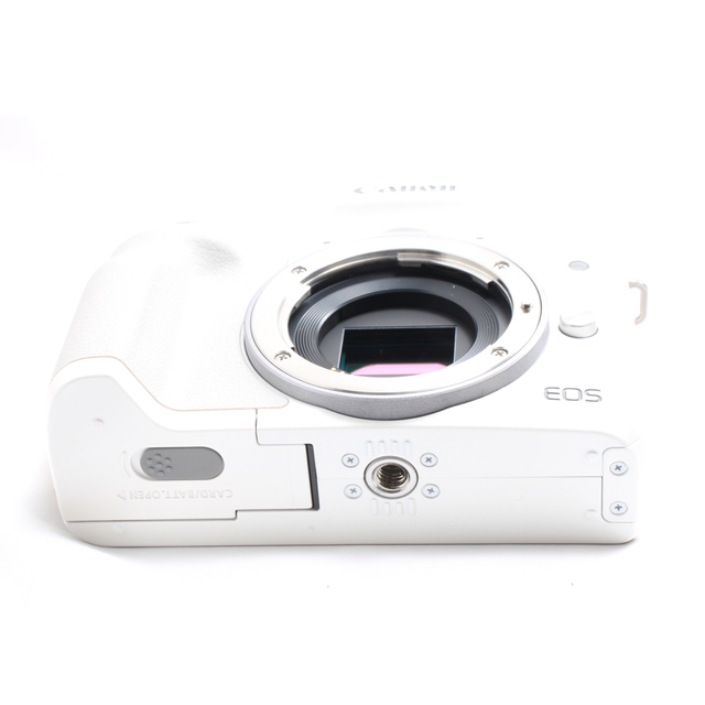 冬バーゲン☆特別送料無料!】 ✨Wi-Fi Bluetooth搭載✨Canon EOS kiss