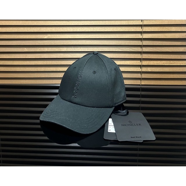 MONCLER(モンクレール)の新作　MONCLERモンクレール　ロゴ キャップ メンズの帽子(キャップ)の商品写真