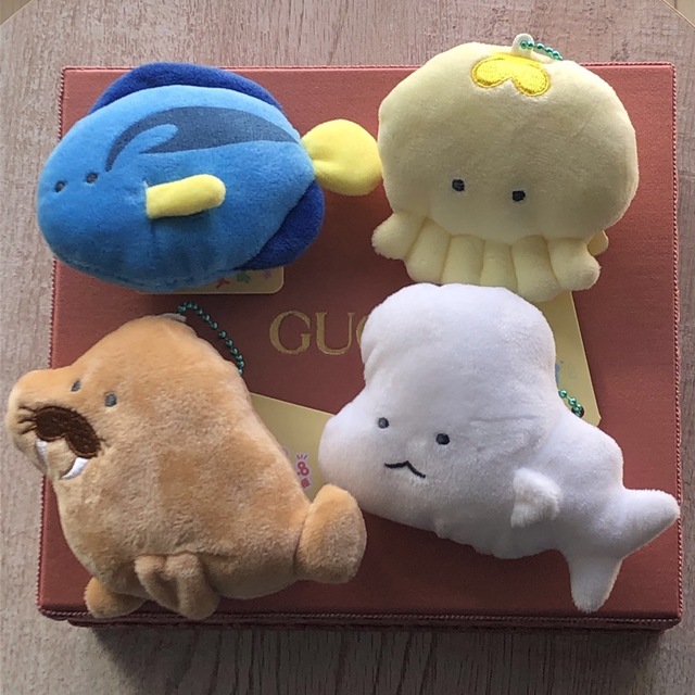 つぶらな瞳の水族館　4個セット エンタメ/ホビーのおもちゃ/ぬいぐるみ(キャラクターグッズ)の商品写真