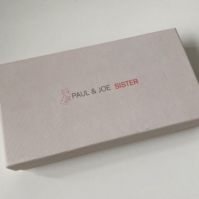 PAUL & JOE SISTER(ポール&ジョーシスター)のポール&ジョーシスター 長財布 ネコチャーム レッド ウォレット 未使用 B品 レディースのファッション小物(財布)の商品写真