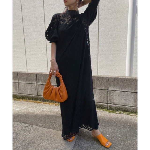 Ameri VINTAGE(アメリヴィンテージ)のAMERI 2WAY DRAPE SLEEVE EMBROIDERY DRESS レディースのワンピース(ロングワンピース/マキシワンピース)の商品写真