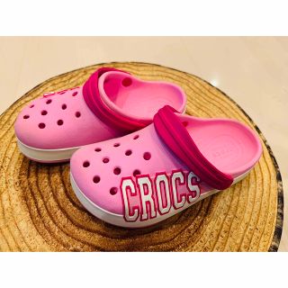 クロックス(crocs)の女児用サンダル（クロックス）(スニーカー)