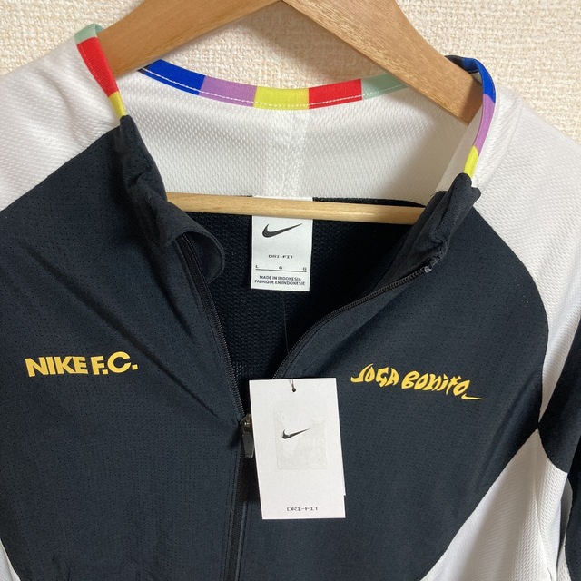 NIKE(ナイキ)のラスト1☆新品タグ付き☆超おしゃれ　ナイキジャージ上下　DRI-FIT Lサイズ メンズのトップス(ジャージ)の商品写真