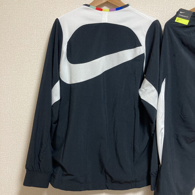 NIKE(ナイキ)のラスト1☆新品タグ付き☆超おしゃれ　ナイキジャージ上下　DRI-FIT Lサイズ メンズのトップス(ジャージ)の商品写真