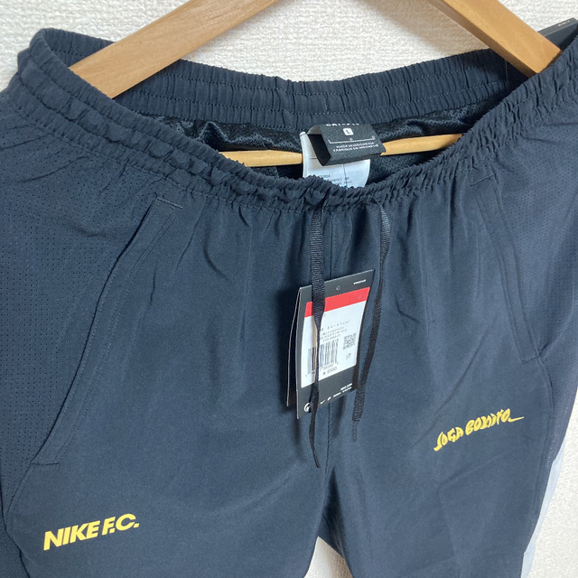 NIKE(ナイキ)のラスト1☆新品タグ付き☆超おしゃれ　ナイキジャージ上下　DRI-FIT Lサイズ メンズのトップス(ジャージ)の商品写真