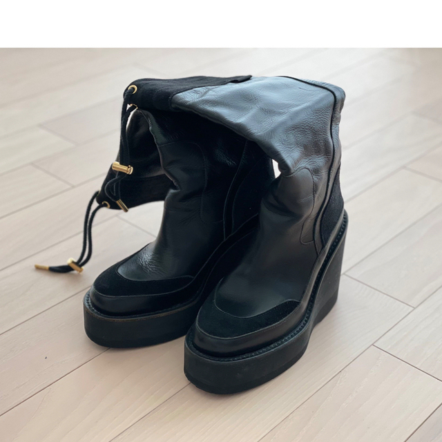 sacai(サカイ)の【おまとめ】⭐︎sacai⭐︎サカイ⭐︎ミドルブーツ＆サンダル レディースの靴/シューズ(ブーツ)の商品写真