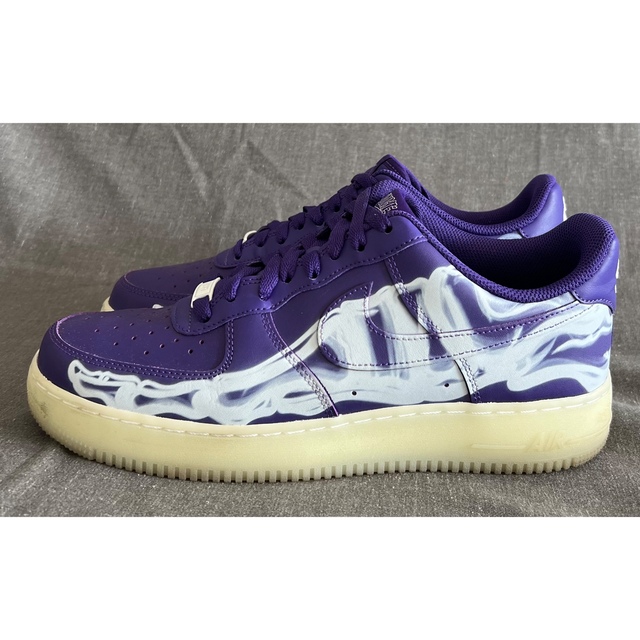 NIKE(ナイキ)のNIKE AIR FORCE 1 PURPLE SKELETON 28 メンズの靴/シューズ(スニーカー)の商品写真