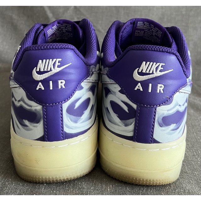 NIKE(ナイキ)のNIKE AIR FORCE 1 PURPLE SKELETON 28 メンズの靴/シューズ(スニーカー)の商品写真