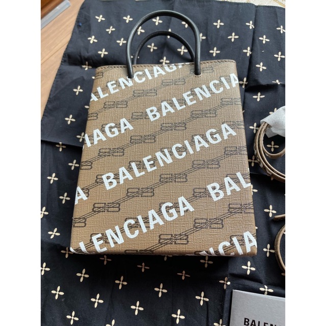 バレンシアガ balenciaga BBモノグラム ショッピング フォンホルダー