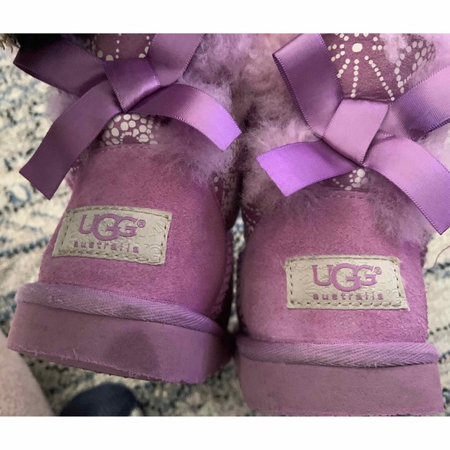 UGG(アグ)のUGG 子供用　ムートンブーツ　　19.5センチ　パープル キッズ/ベビー/マタニティのキッズ靴/シューズ(15cm~)(ブーツ)の商品写真