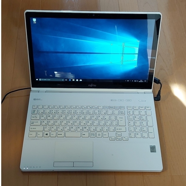 富士通(フジツウ)の【中古】富士通 LIFEBOOK AH77/U i7-4722HQ SSD改装 スマホ/家電/カメラのPC/タブレット(ノートPC)の商品写真