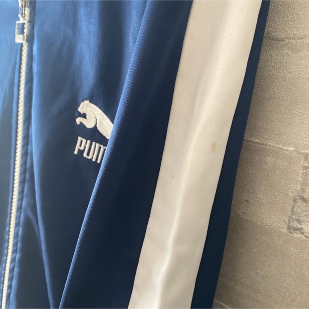 あいみょん着用類似品　puma トラックジャケット