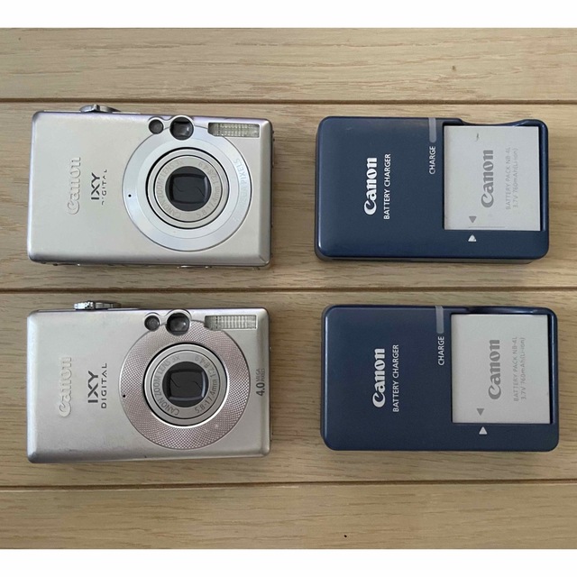 Canon(キヤノン)の【壊れ】Canon キャノン　デジタルカメラ 2台セット　バッテリー付 スマホ/家電/カメラのカメラ(コンパクトデジタルカメラ)の商品写真