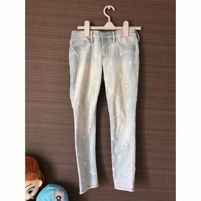 GAP(ギャップ)の美品GAPストレッチデニム140cm キッズ/ベビー/マタニティのキッズ服女の子用(90cm~)(パンツ/スパッツ)の商品写真