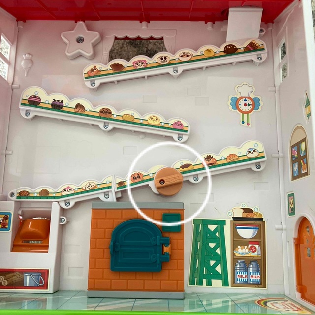 BANDAI(バンダイ)のA.Y様専用　アンパンマン　パン工場ハウス エンタメ/ホビーのおもちゃ/ぬいぐるみ(キャラクターグッズ)の商品写真