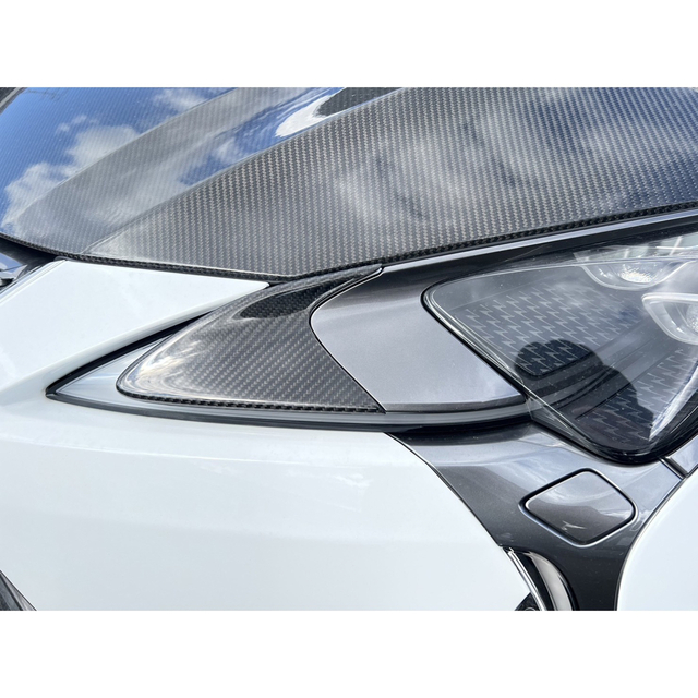 カーボンアディクト LC500/h/コンバーチブル ヘッドライト