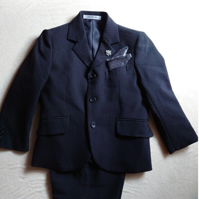 スーツ　110cm キッズ/ベビー/マタニティのキッズ服男の子用(90cm~)(ドレス/フォーマル)の商品写真