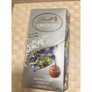 リンツ(Lindt)の【ゆみ様用】リンツ リンドール チョコレート シルバー4種類　16個(菓子/デザート)