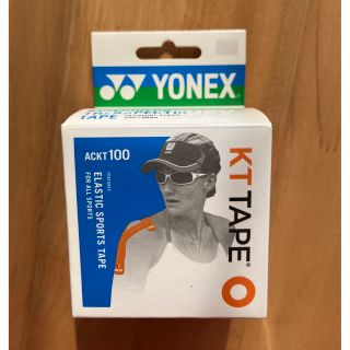 ヨネックス(YONEX)のYONEX KT TAPE  オレンジ色　11枚入り(トレーニング用品)