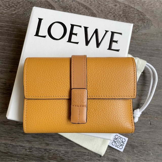 LOEWE ロエベ バーティカルウォレットスモール サンフラワー 財布 直売