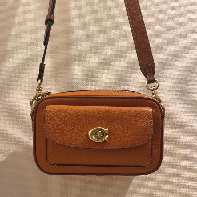 COACH　ウィロウ　新品未使用　百貨店購入品　40％オフ！　ライトコーラル