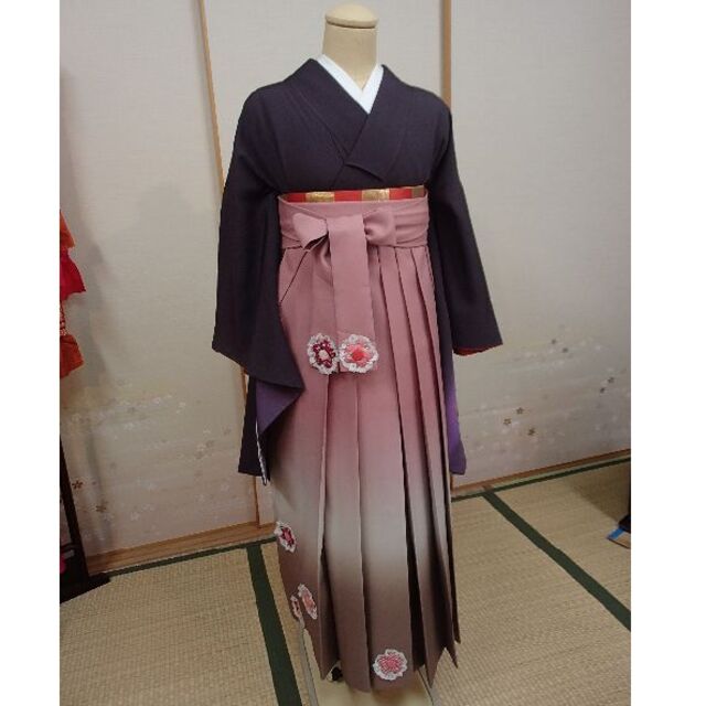 HIROMICHI NAKANO(ヒロミチナカノ)の卒業式　正絹　二尺袖着物　袴　半幅帯　3点セット レディースの水着/浴衣(振袖)の商品写真