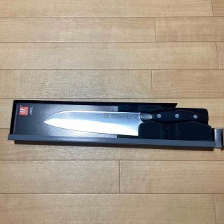 ツヴィリングジェイエーヘンケルス(Zwilling J.A. Henckels)のZWILLING 三徳包丁　刃渡り18cm(調理道具/製菓道具)