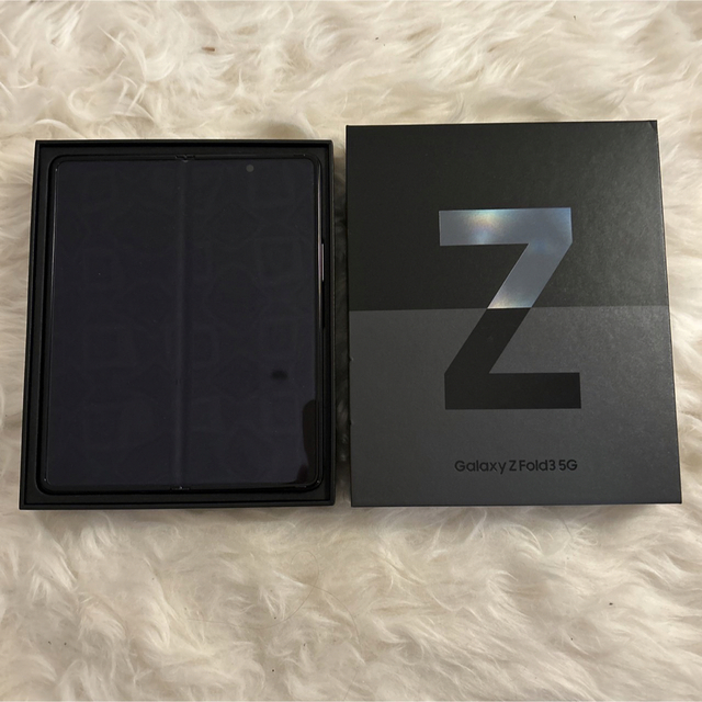 au版　galaxy z fold3 256GB ファントムブラック　美品