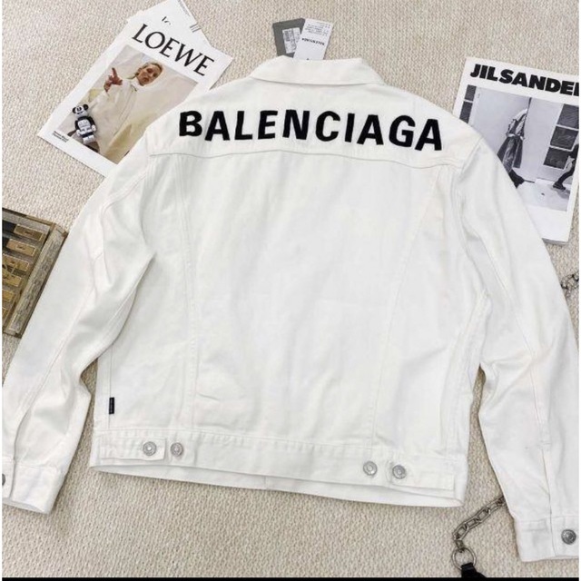 Balenciaga - BALENCIAGA★ロゴ デニムジャケット ホワイト