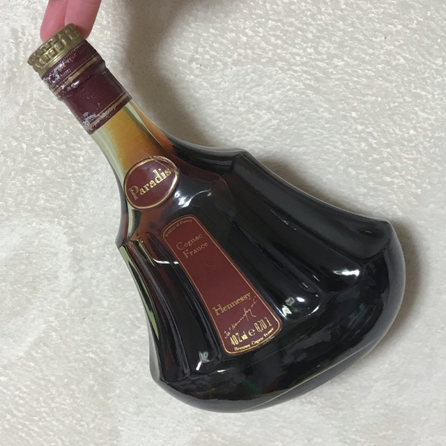 Hennessy Paradise 金キャップ Hennessy Paradise 金キャップ