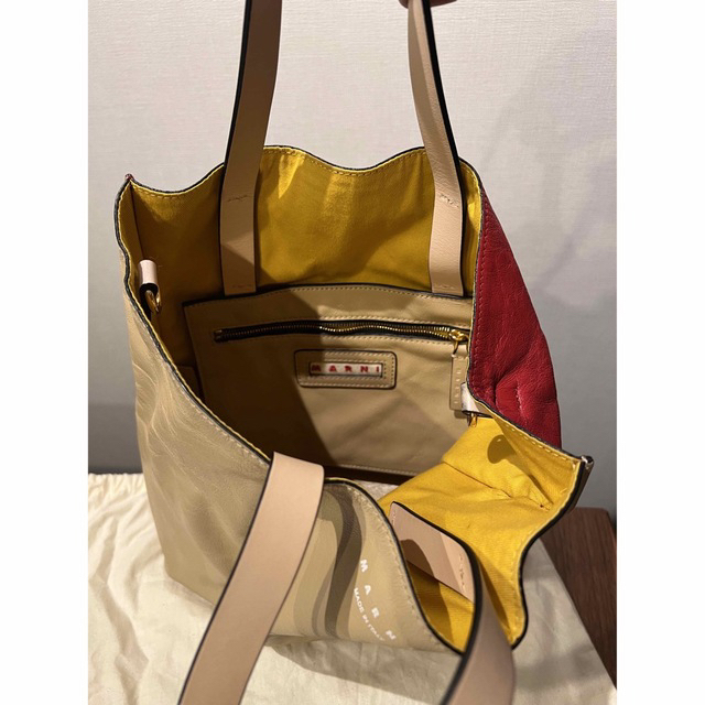Marni(マルニ)のMARNI MUSEO SOFT トートバッグ  マルニ ムセオ ソフト トート レディースのバッグ(トートバッグ)の商品写真