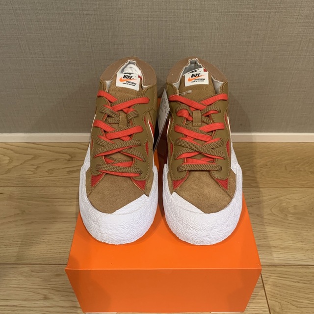 NIKE(ナイキ)のNIKE×SACAIコラボ BLAZER LOW ブレーザーロー メンズの靴/シューズ(スニーカー)の商品写真