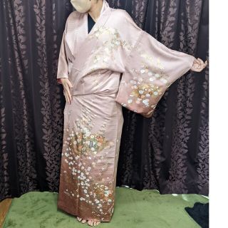 ばく様専用　上品　薄墨桜色に裾のグラデーション訪問着(着物)