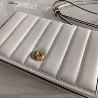 コーチ(COACH)の新品 COACH　ウォレットショルダー　財布/ポーチ/スマホケース(財布)